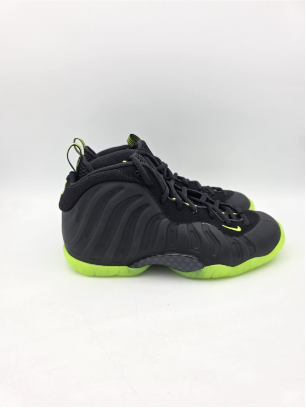 Nike Little Posite One GS Size 4Y Black Volt Basketball Sneaker HF0977-001 NEW